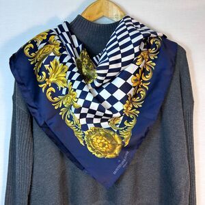 VTG Via Montenapoleone Milano Navy White Gold Check Scroll Print Square Scarf